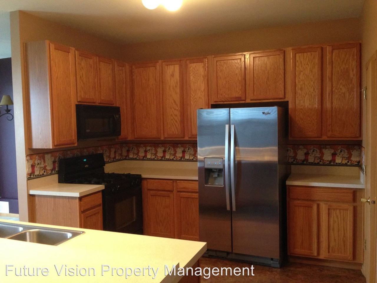 315 Parkside Dr - Photo 2 of 17