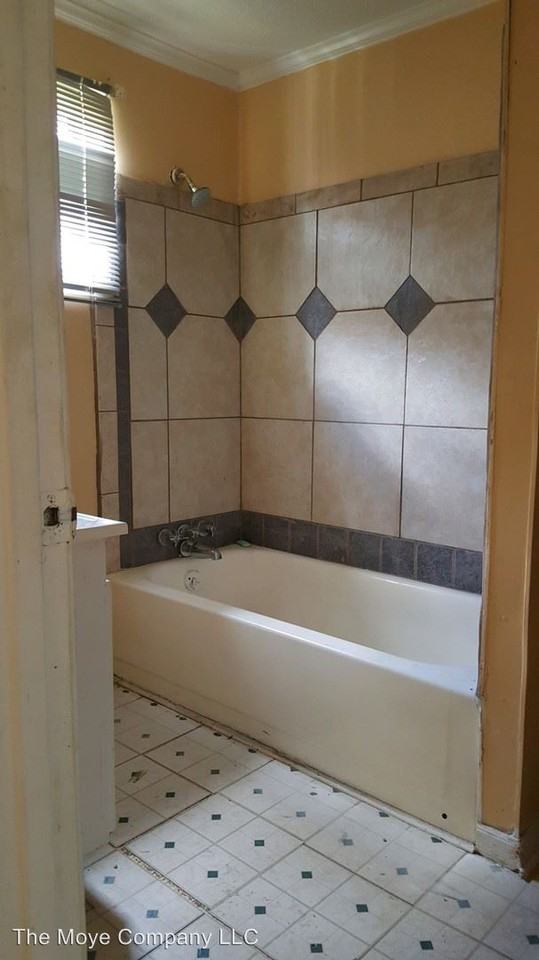 2712-2714 Schoolhouse Road - Photo 3 of 7