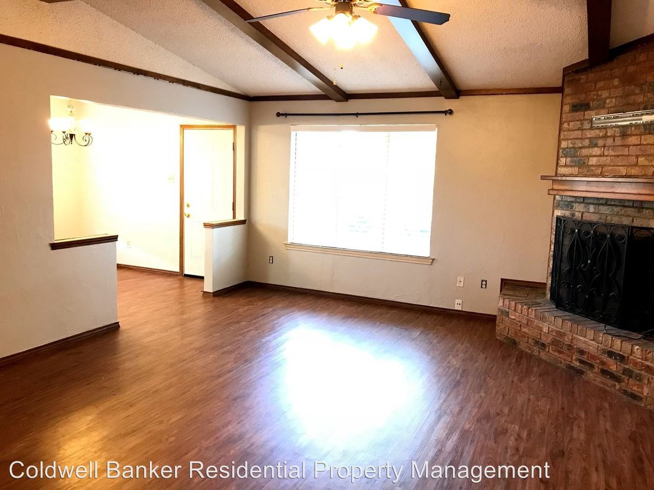 3401 85th St - Photo 2 of 8