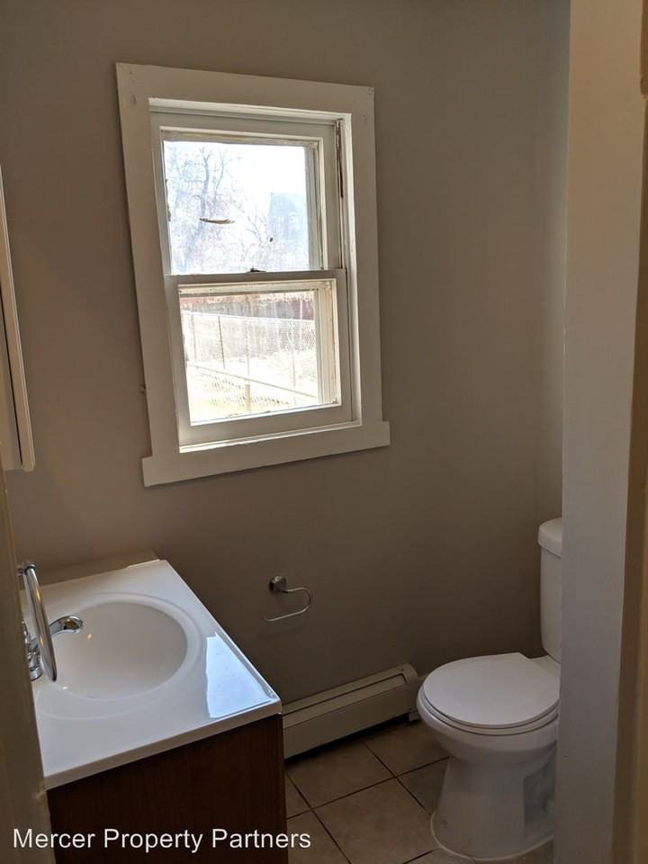 96 Breunig Ave - Photo 3 of 7