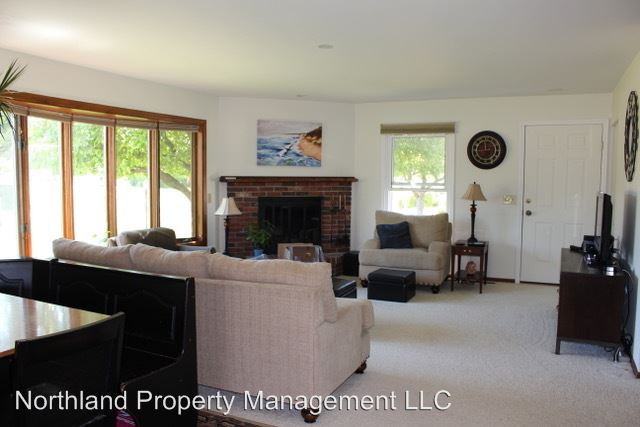 7051 Cherrywood Ct - Photo 3 of 3