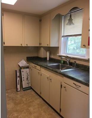 5 Milford St - Photo 3 of 15