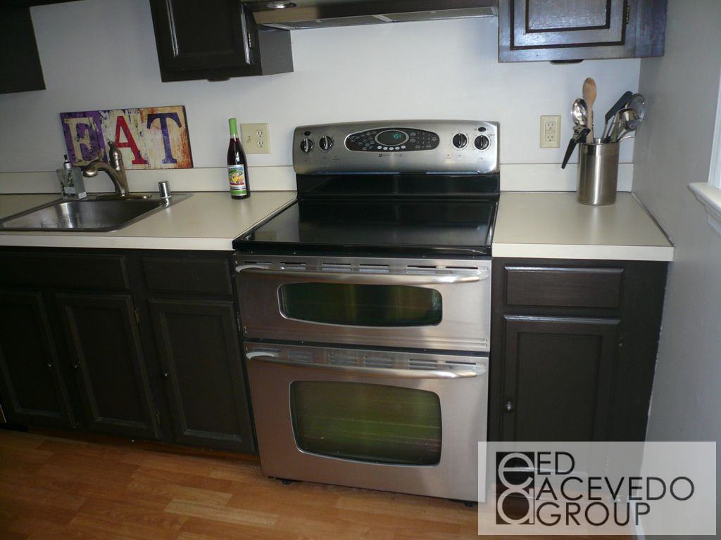 704 Woodlawn Avenue - Photo 2 of 22