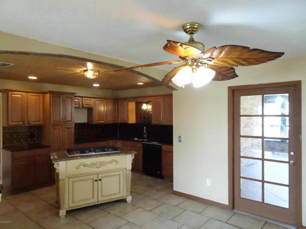 65 Anchor Dr - Photo 2 of 11