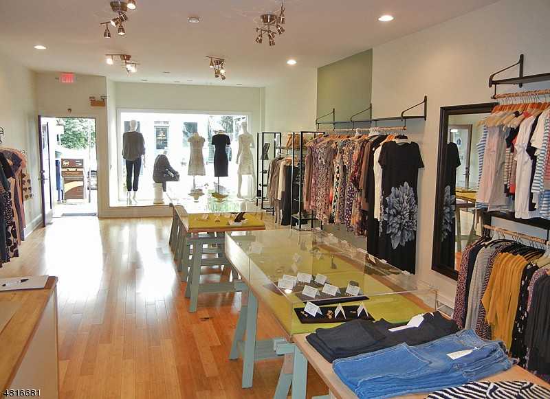 29 Bridge St - Photo 3 of 9