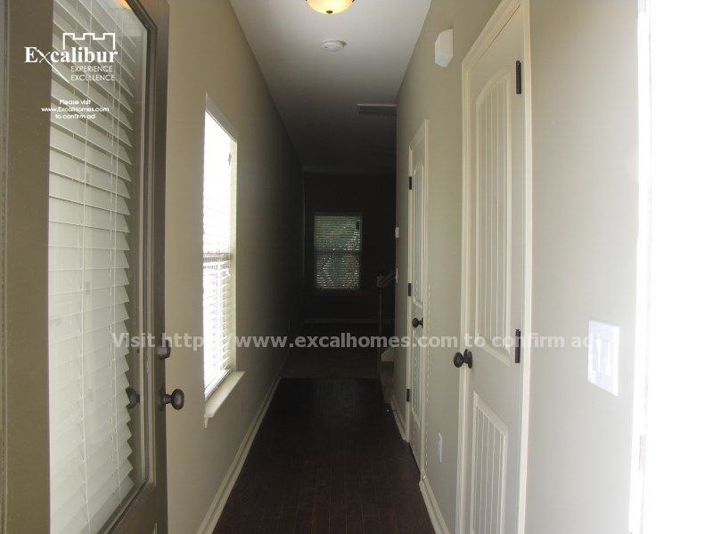 525 Broughton Dr - Photo 2 of 14