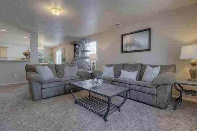 6561 S Covewood Way - Photo 3 of 15