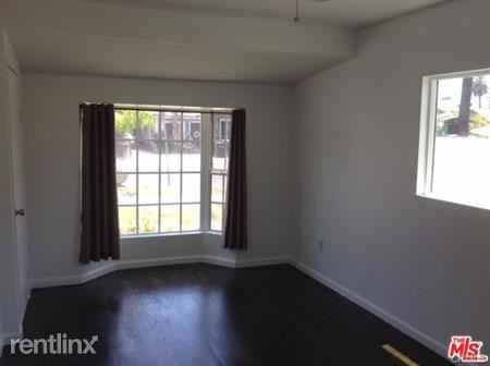 2821 S Harcourt Ave - Photo 3 of 16