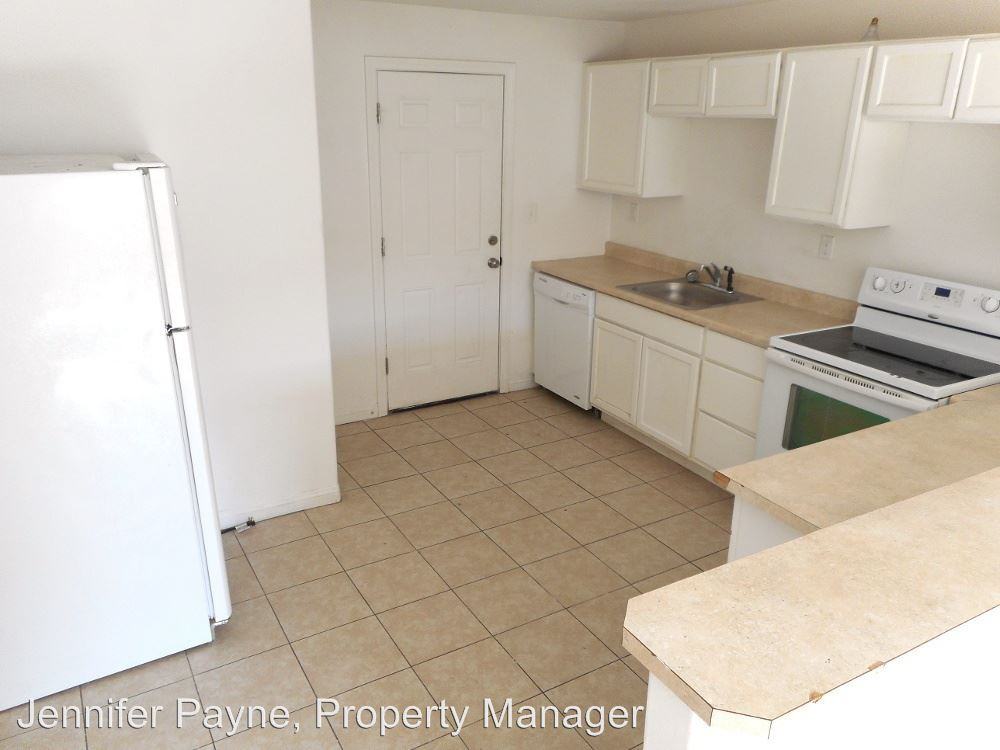 1711-1717 Linden 1711 A-C, 1717 A-C - Photo 2 of 12