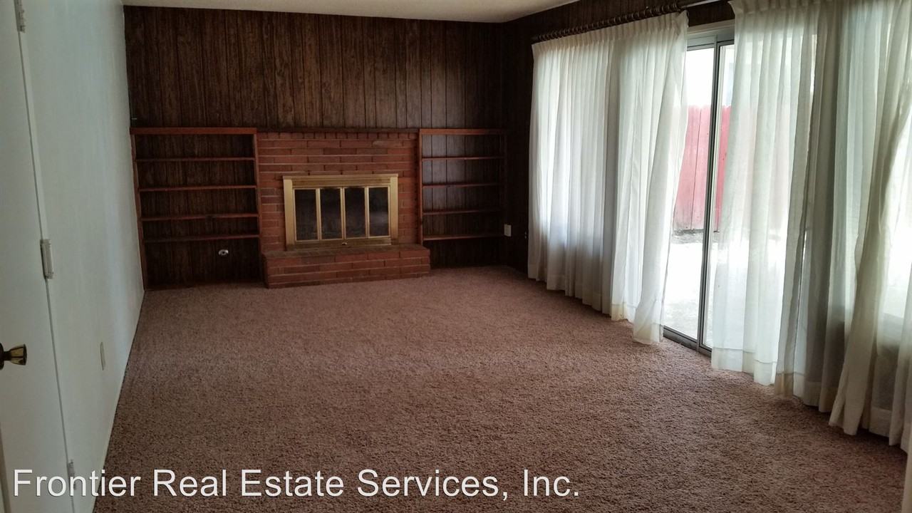 5605 College Ave - Photo 3 of 6