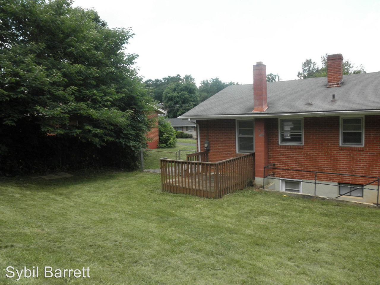 236 Cherryhill Rd NW - Photo 2 of 23