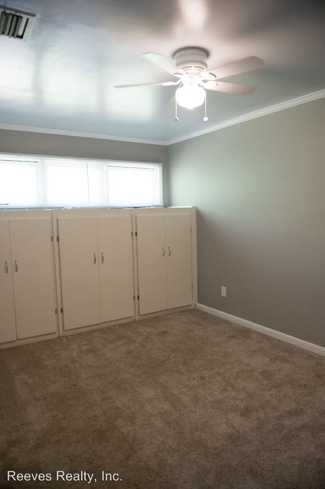 1401 Walter Smith Rd - Photo 2 of 17