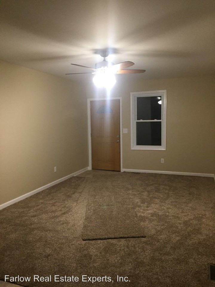 2020 Monroe St - Photo 2 of 10