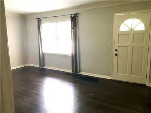 1091 Napier St SE - Photo 2 of 8