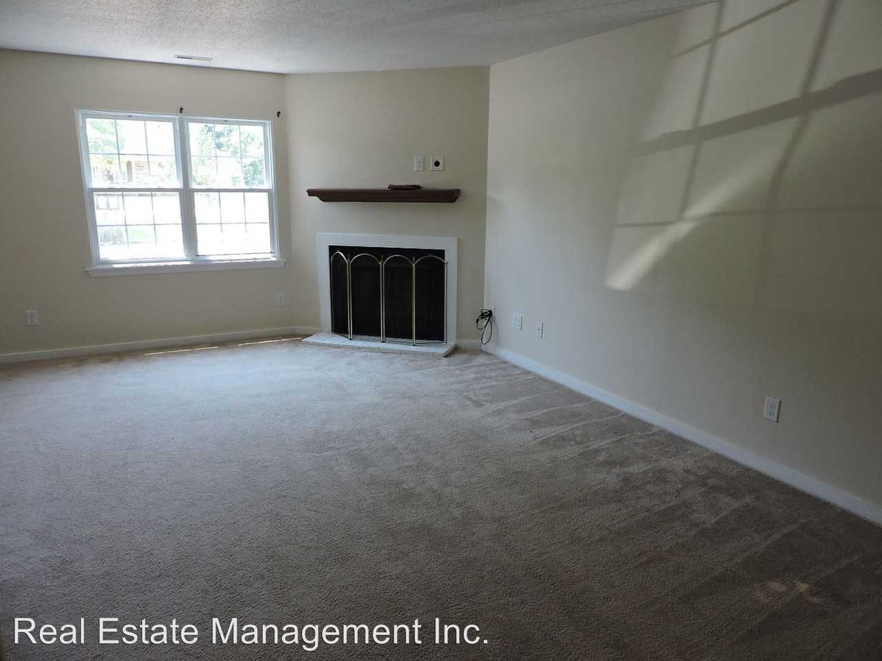 33 Donnell Ave - Photo 3 of 20