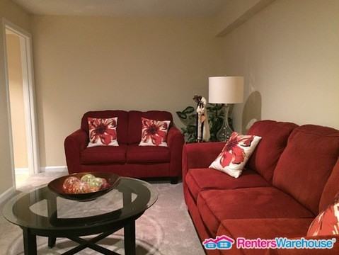 508 Bond Ave - Photo 2 of 8