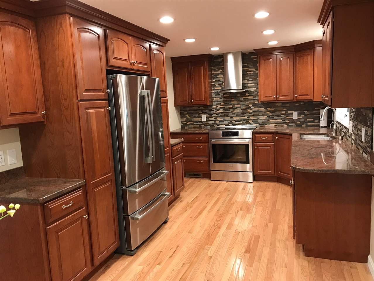 8 Lexington Ct - Photo 2 of 9