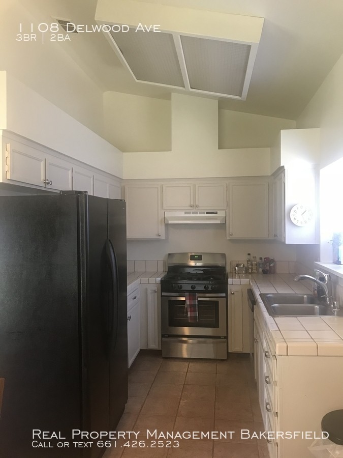 1108 Delwood Ave - Photo 3 of 6