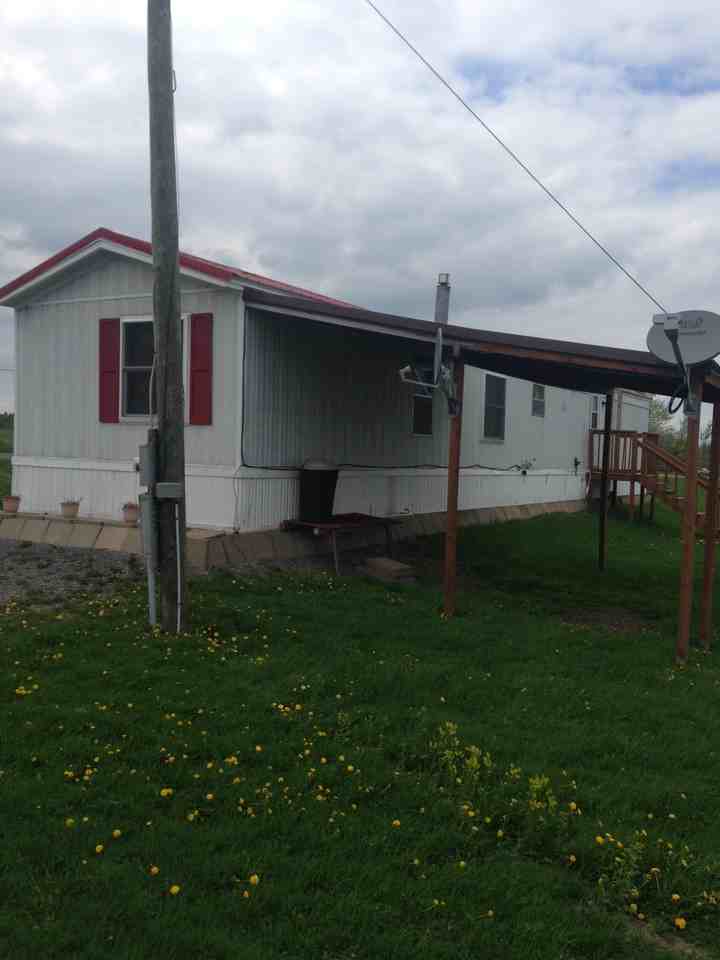 32438 Wilder Rd - Photo 2 of 11