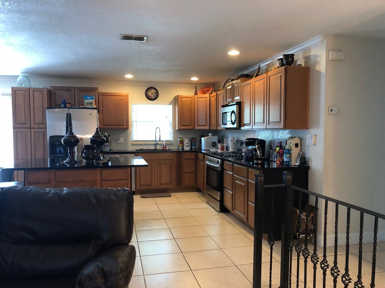 1324 Bob Cat Ct - Photo 3 of 11