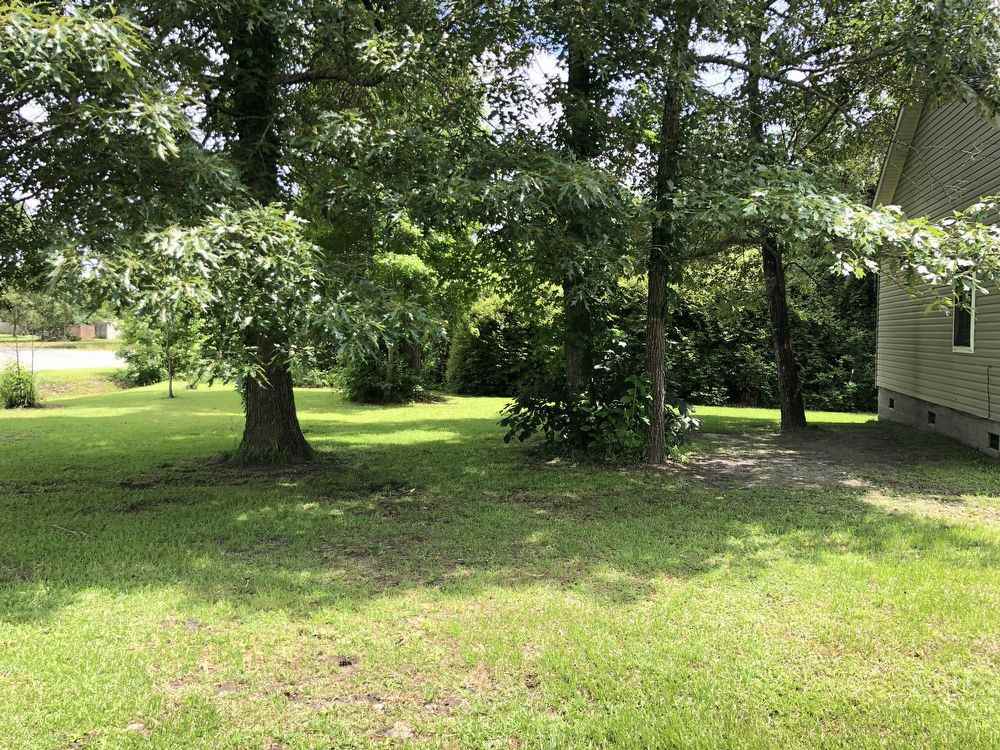 601 Ardmore Rd - Photo 2 of 31