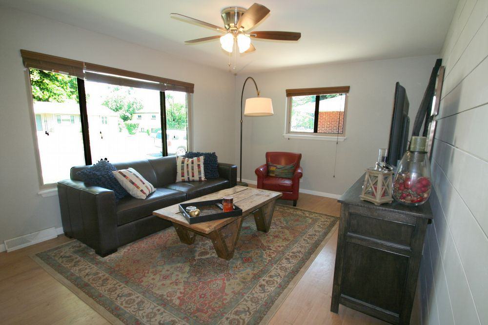2255 S Clermont Street - Photo 3 of 17
