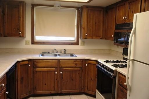 1891 Stonetree Dr - Photo 3 of 10