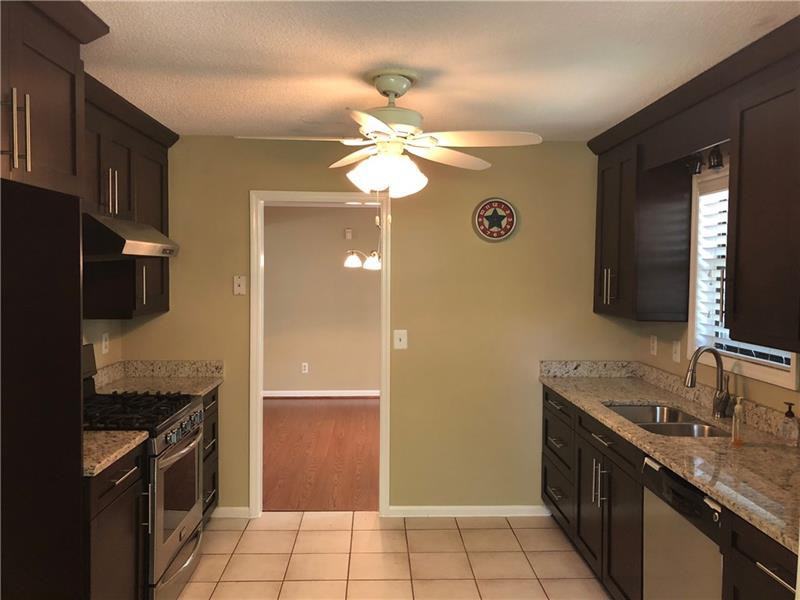 8555 Colony Club Dr - Photo 2 of 14