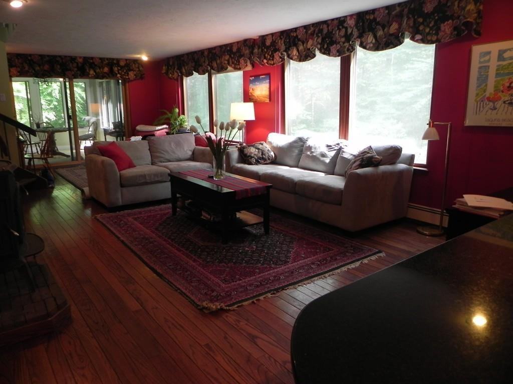 128 Winter St - Photo 3 of 8