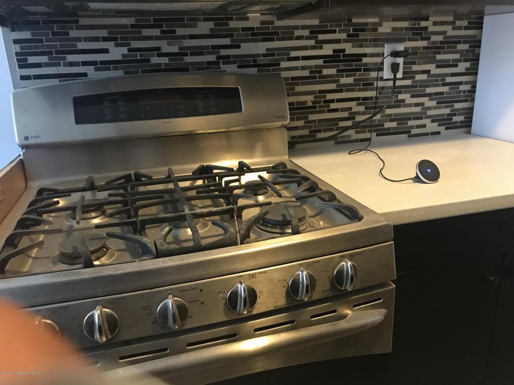 12 Manchester Ct #h - Photo 2 of 8