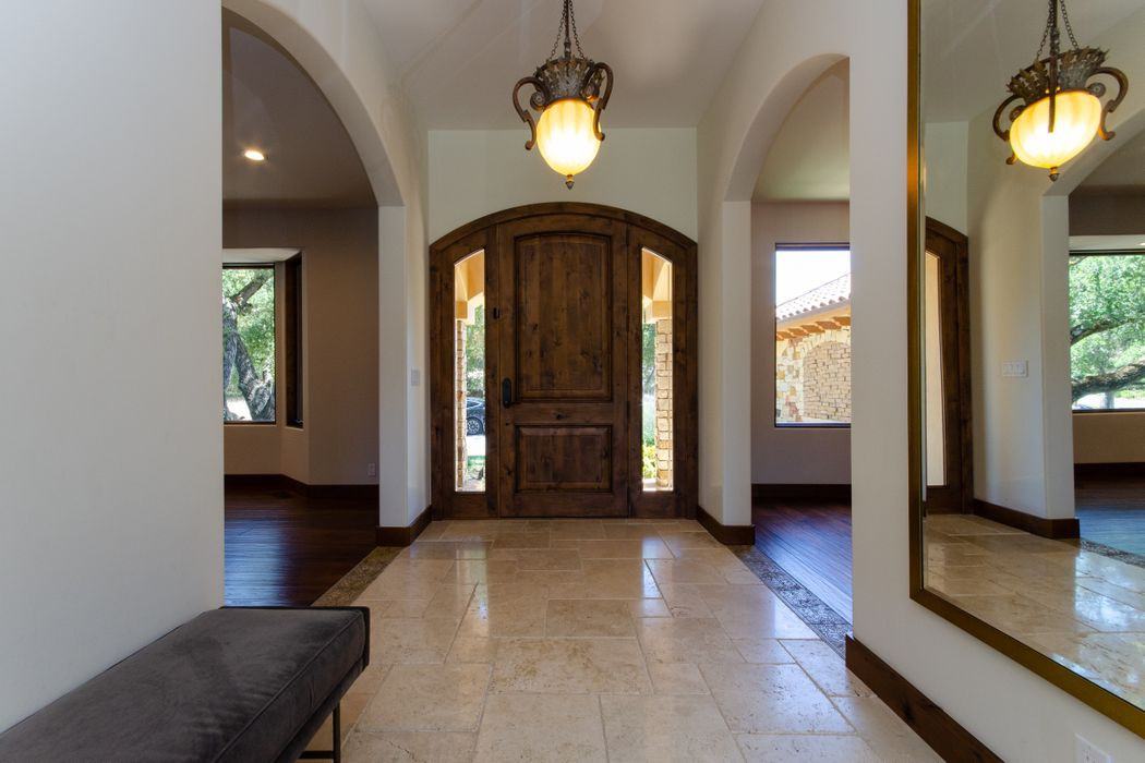 27390 Deer Springs Way - Photo 3 of 17