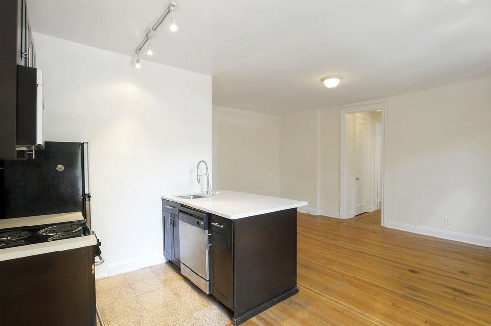 11 West 8th Street - Photo 3 of 12