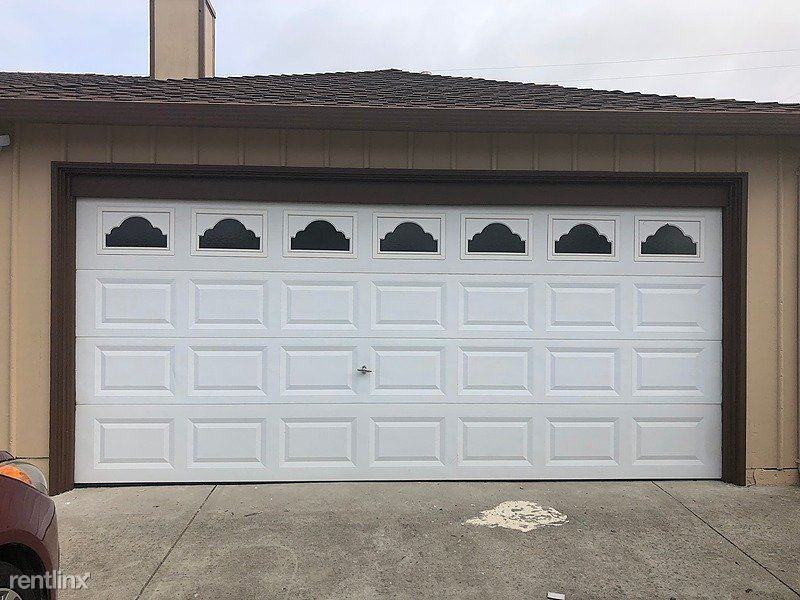 245 Boyd St - Photo 2 of 25