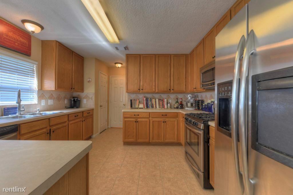 17503 S Summit Canyon Dr - Photo 3 of 9