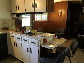 8401 Tecumseh Dr - Photo 3 of 25