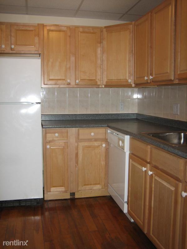 206 Massachusetts Ave