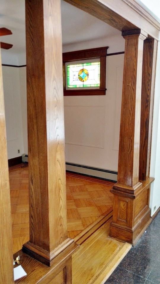 209 Columbus Pl - Photo 3 of 15