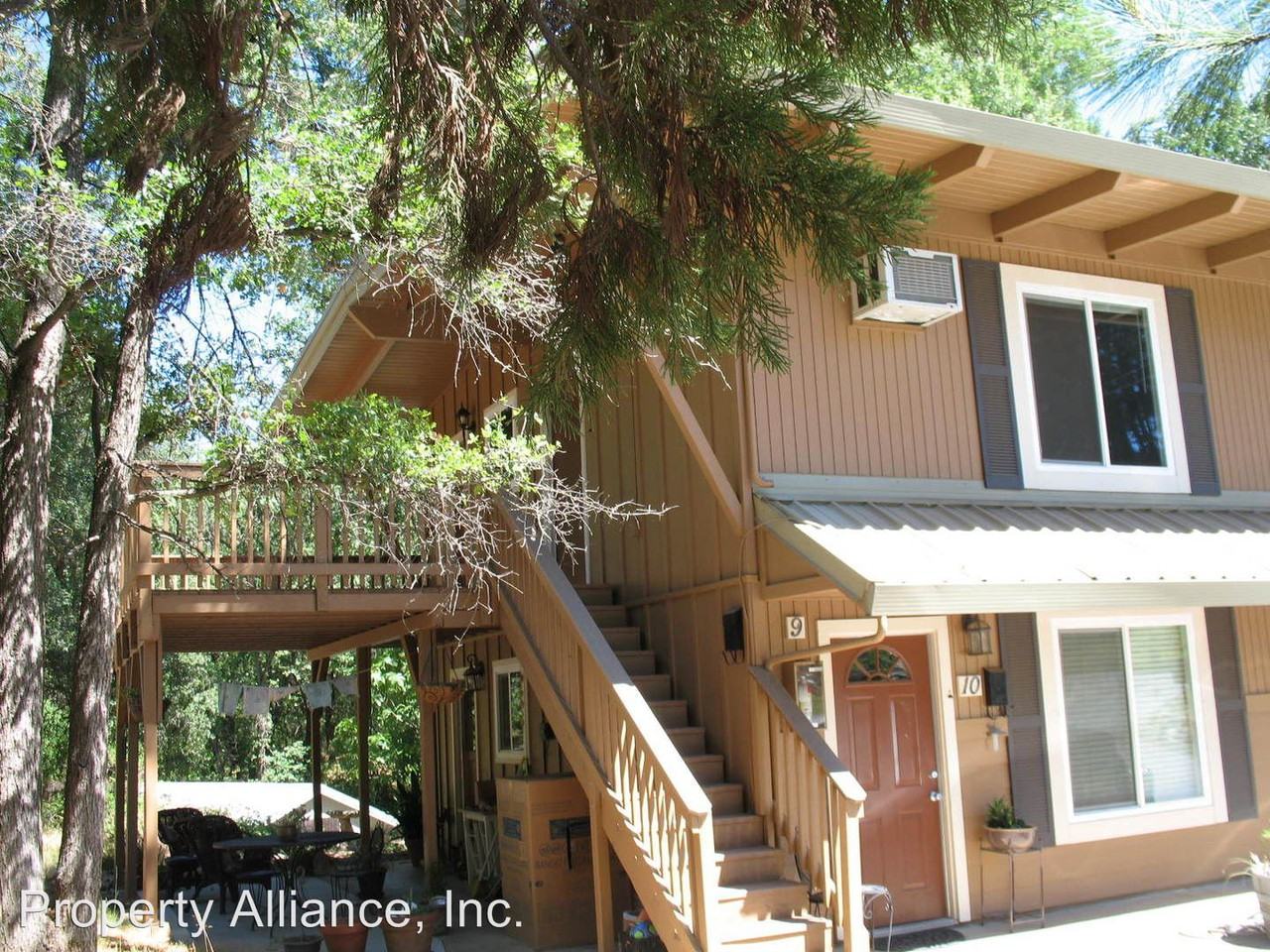 920 Pacific Street - Photo 2 of 11