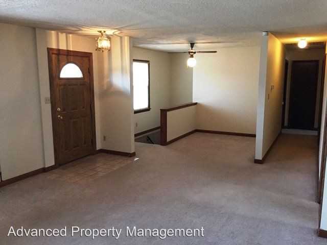 3213 Gary Ave - Photo 2 of 22