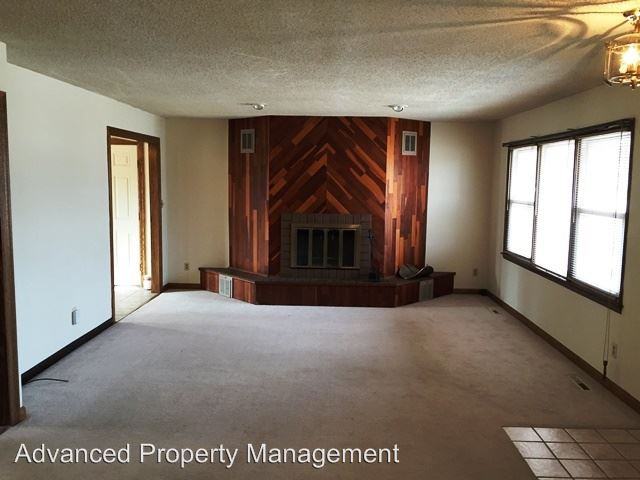 3213 Gary Ave - Photo 3 of 22