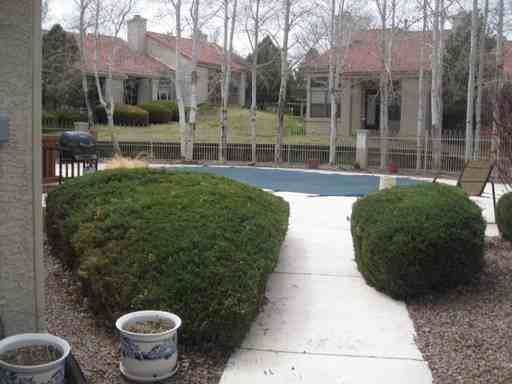 660 Autumn Crest Cir - Photo 3 of 16