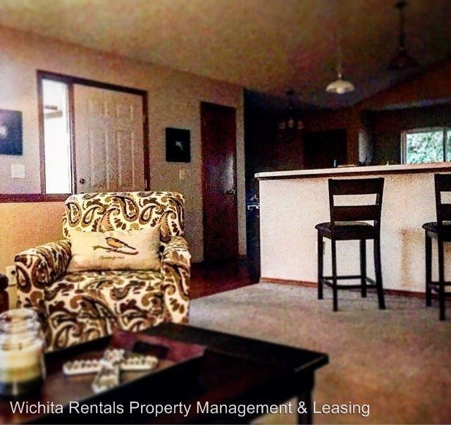 213 Tuscany Dr - Photo 3 of 15