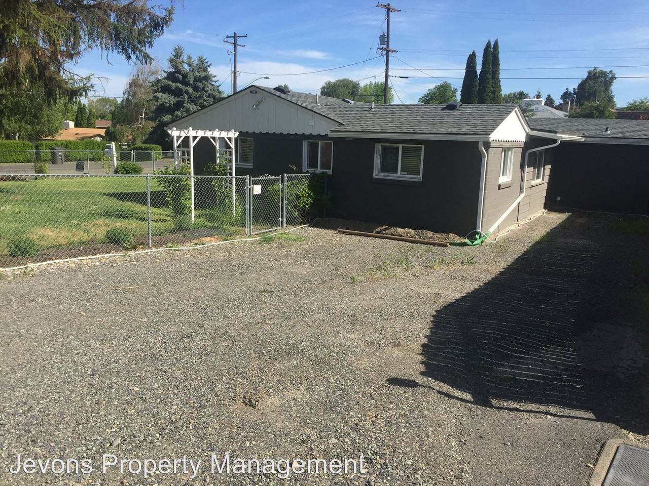 708 N 48th Ave - Photo 2 of 43