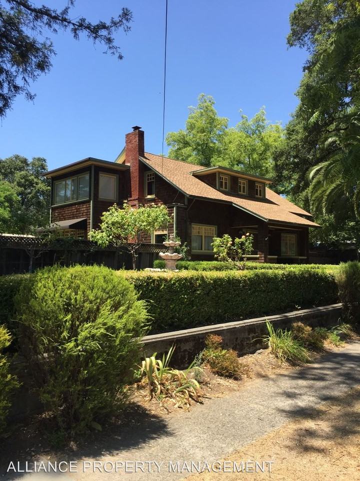 201 N Washington St - Photo 2 of 18