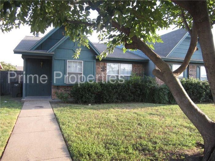 2706 Rustic Forest Rd - Photo 3 of 6