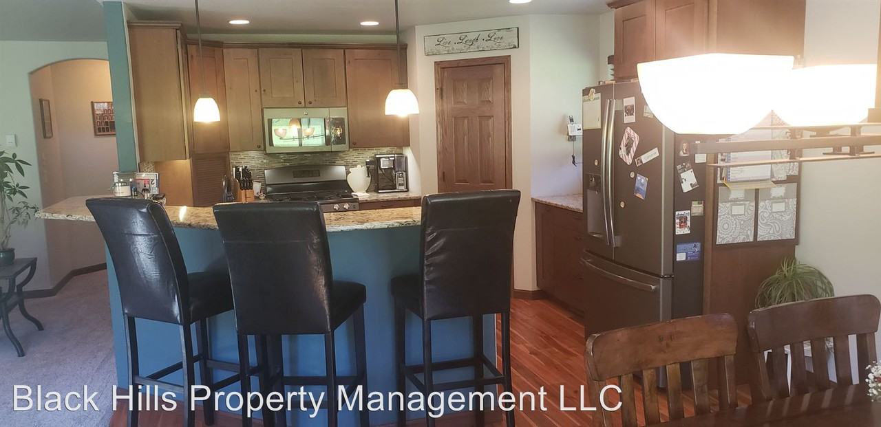 2584 Gold Creek Pl - Photo 3 of 14