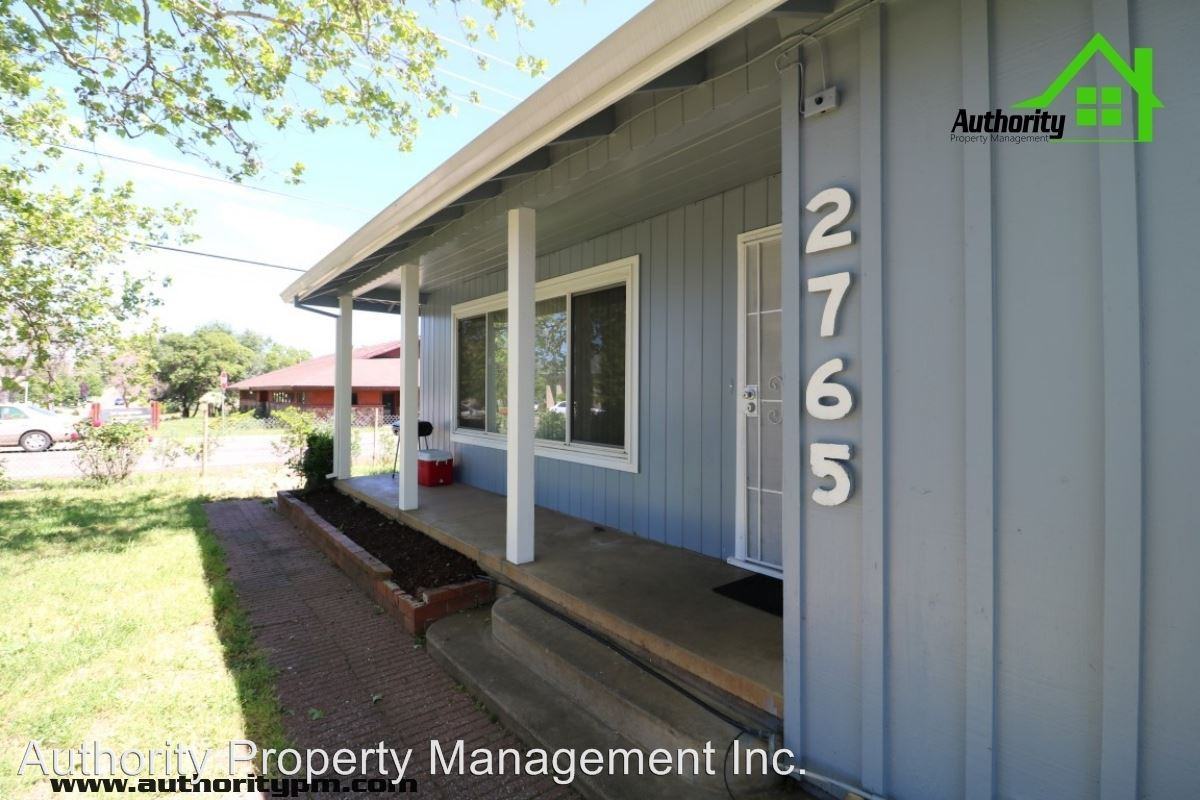 2765 Larkspur Ln - Photo 2 of 29