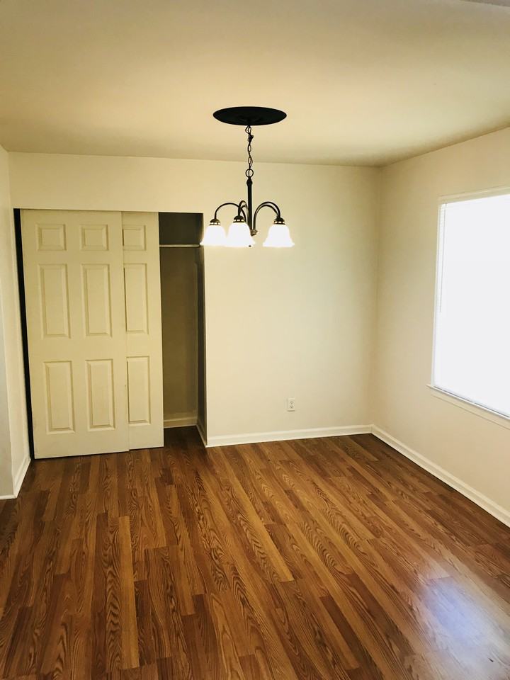 503 Arlington Dr - Photo 3 of 17