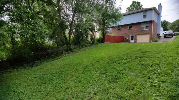 874 Norwalk Dr - Photo 3 of 22