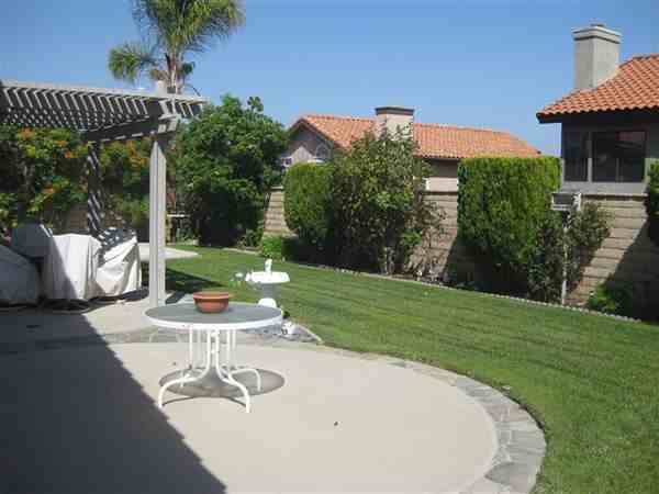 2345 Heritage Dr - Photo 2 of 6